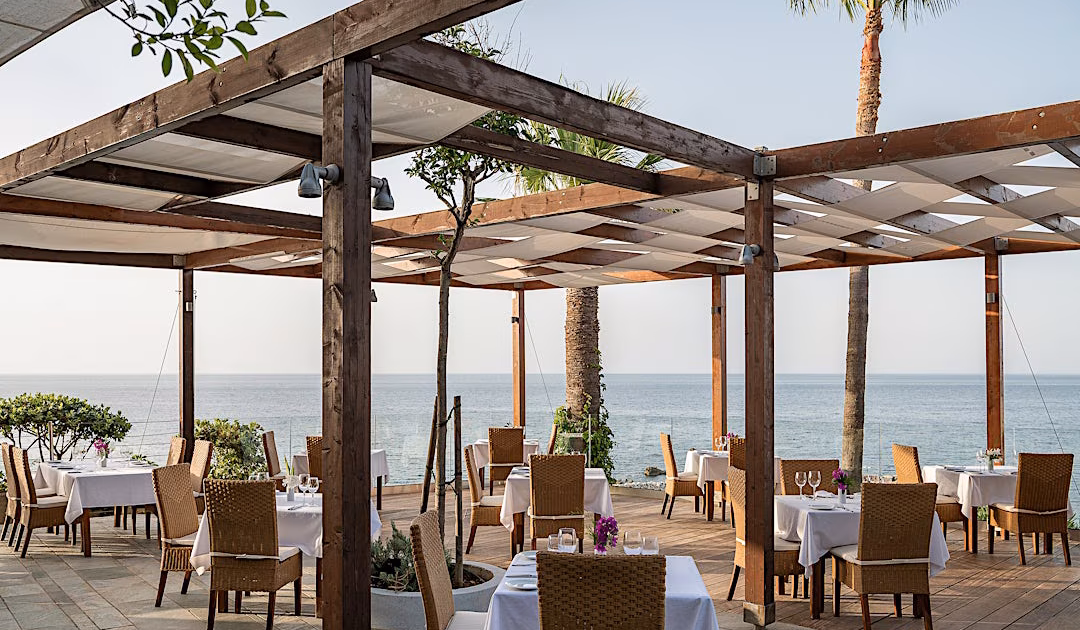 symposium-restaurant-panorama-hotel-agii-apostoli-crete-greece
